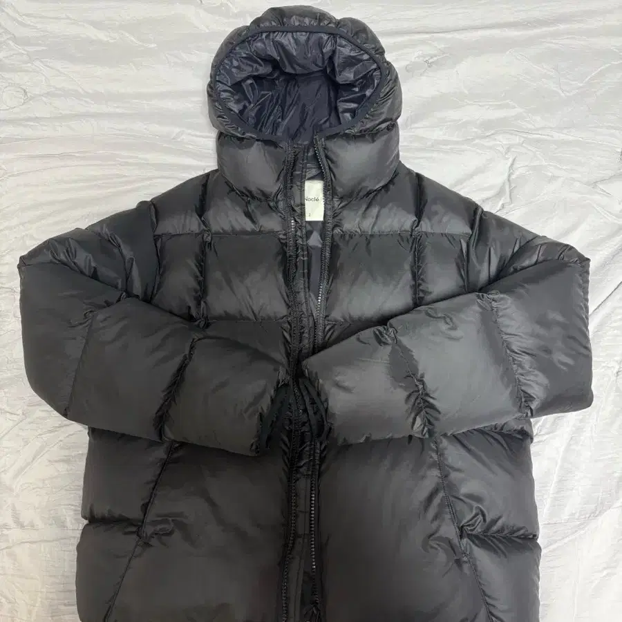 노클 (Nocle) 숏패딩 / Trapezoid Down Jacket