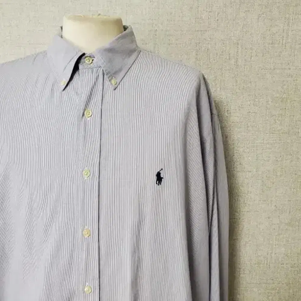 Genuine XL Polo Ralph Lauren shirt. (cw480)