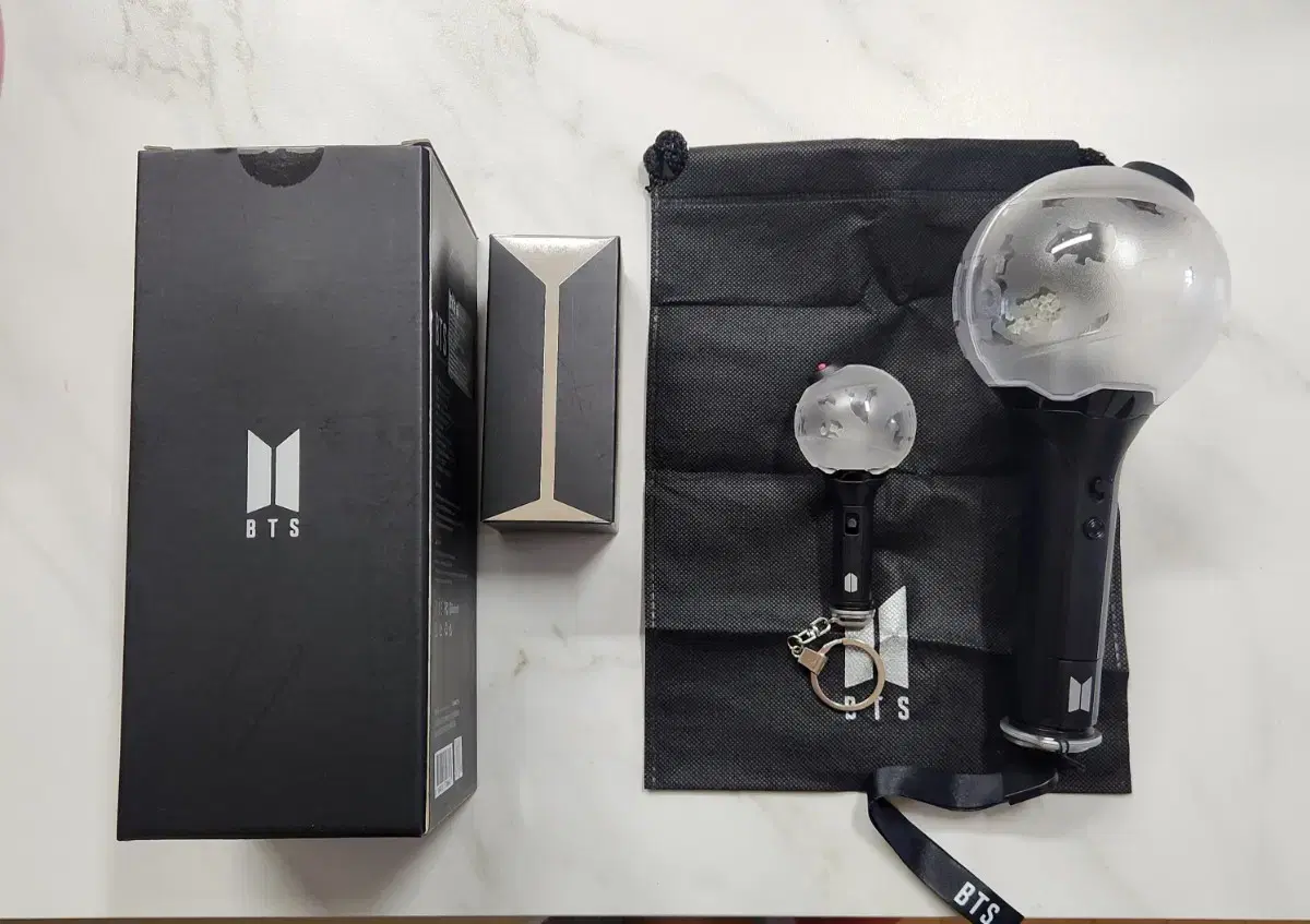 Bangtan lightstick amibam (3 mibam) + lightstick keyring