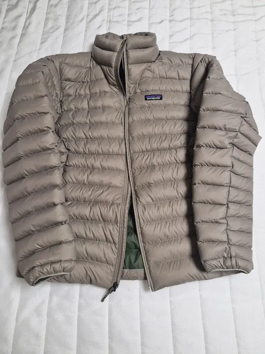 Patagonia Down Sweater