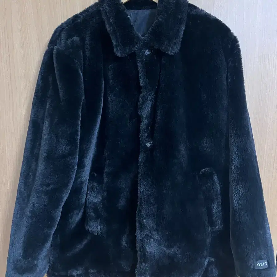 Obey vacant jacket faux fur black L 오베이