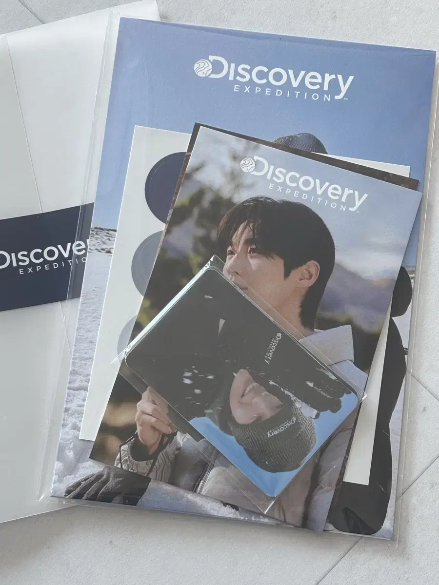 Byun Wooseok Discovery Photo Card + Postcard Goods Set