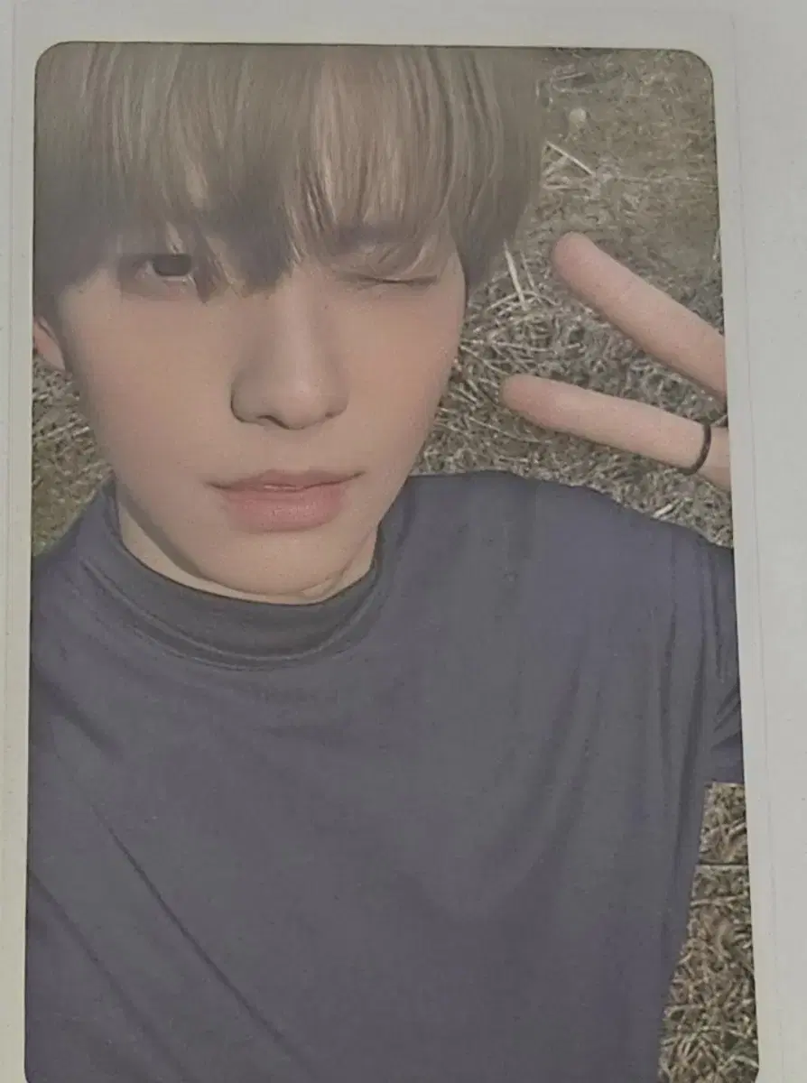 txt yizhiyu soobinphotocard wts!