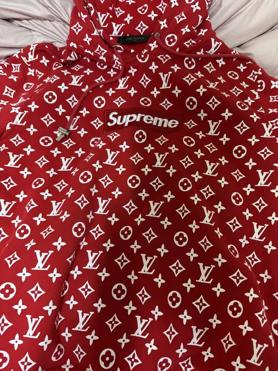 Louis Vuitton Supreme HoodieJob