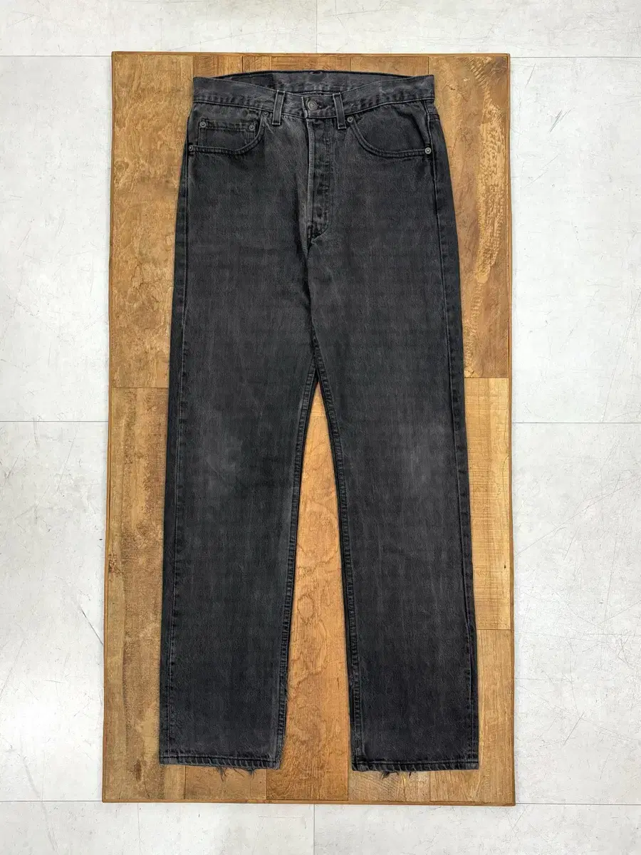 90s USA Levi's 501 31x32