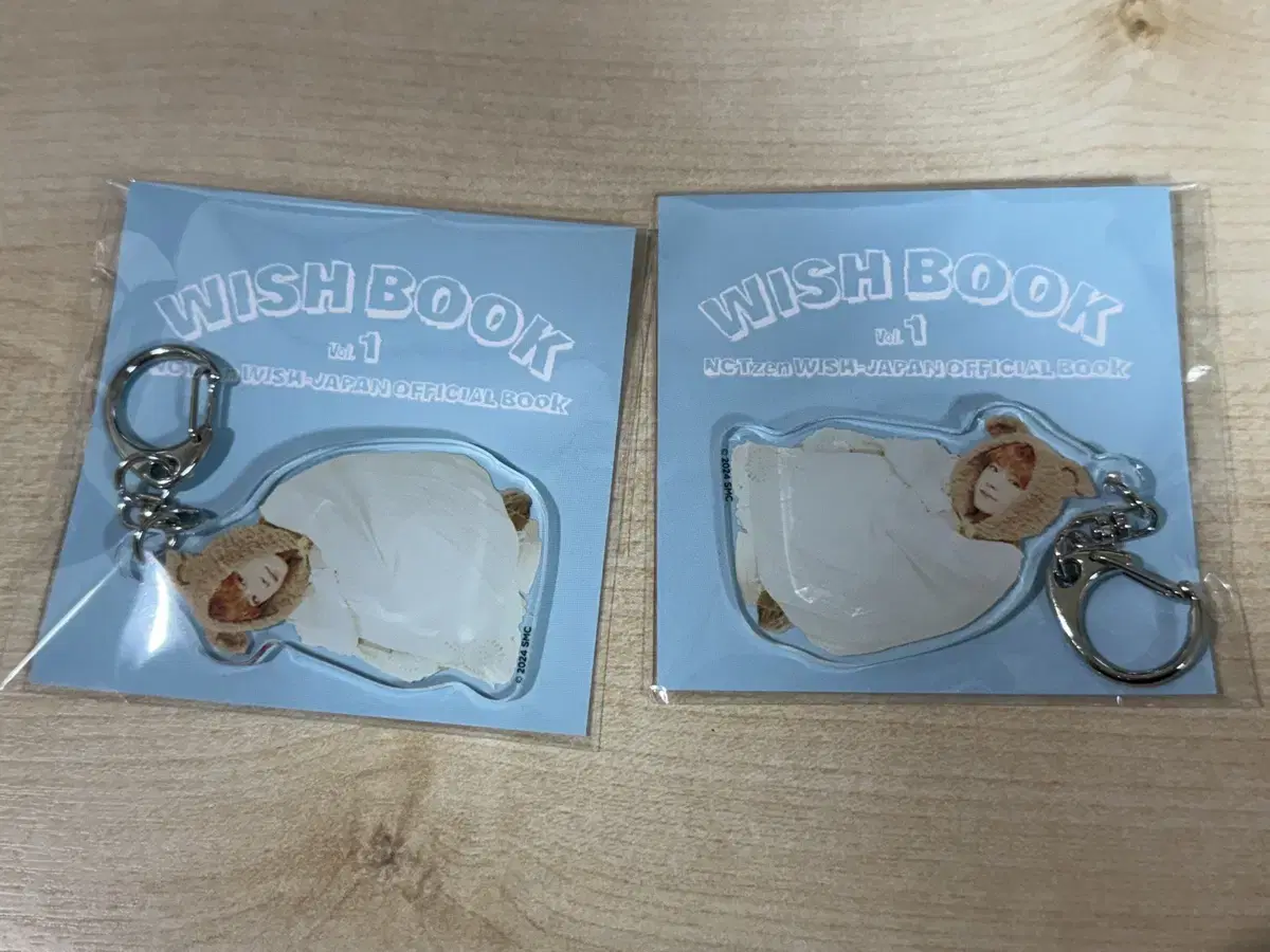 NCT wish WISH BOOK Uushi acrylic Keyring