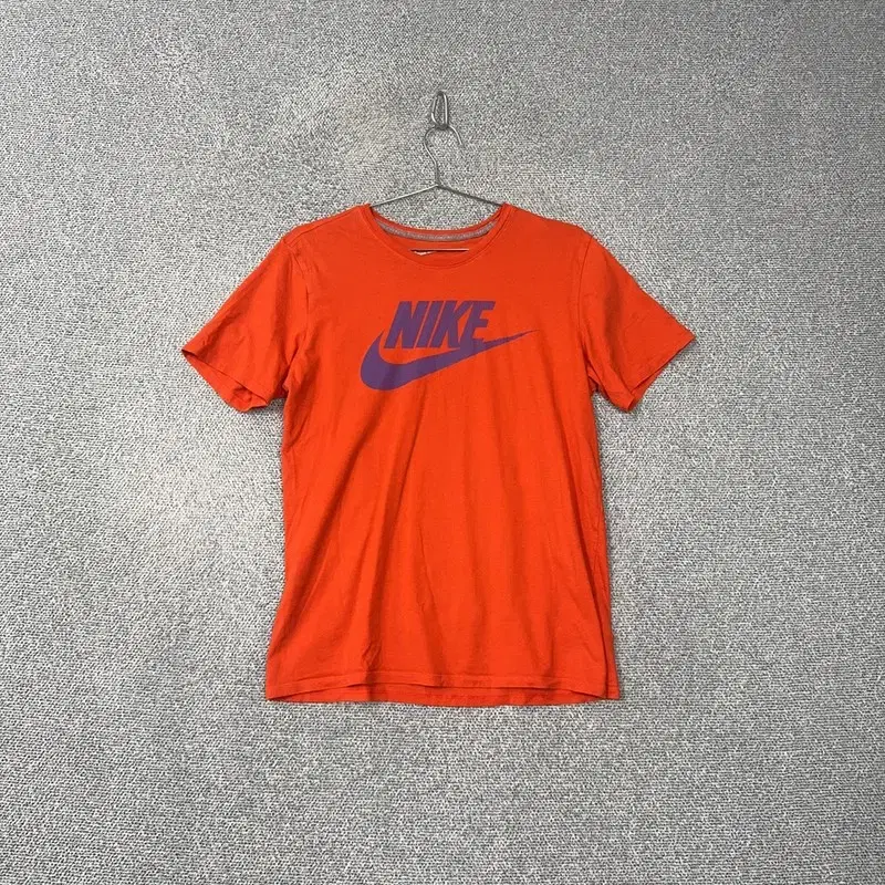 Nike Printed Orange Short Sleeve Tee M