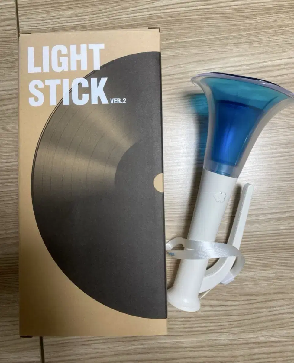 btob lightstick wts bugle wands