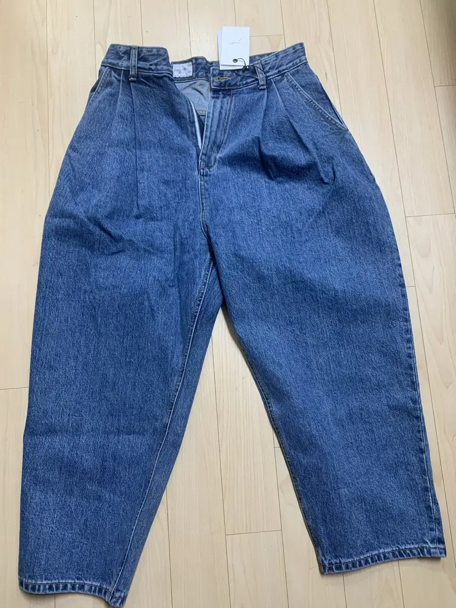 [S] Youth Layered Two-Tuck Denim Medium Blue