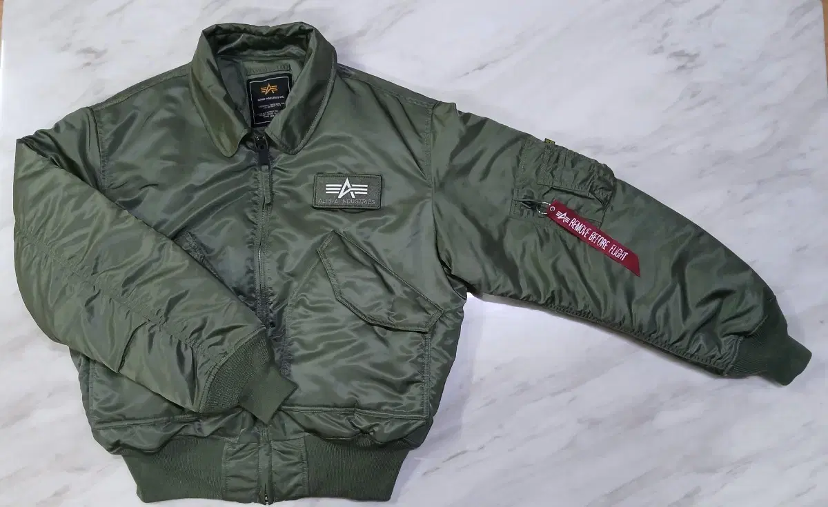 Alpha Industries Size L Flight Jacket (Jacket Alpha Airlines B-15)