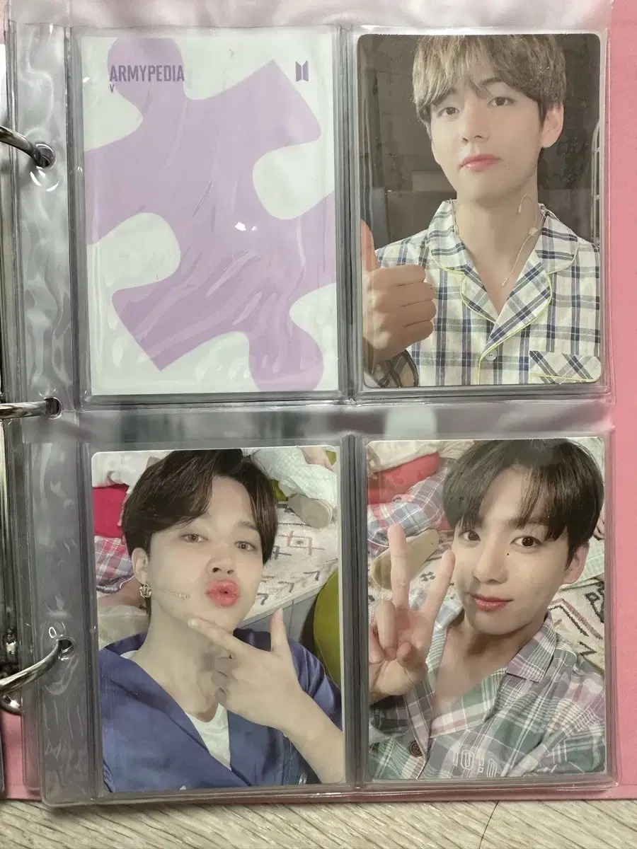 Bangtan BE Pajamas jimin Taehyung v jungkook Photocard