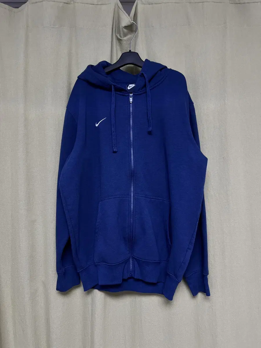 [RRP 18,000] Nike Brushed Hoodie Zip-up XL