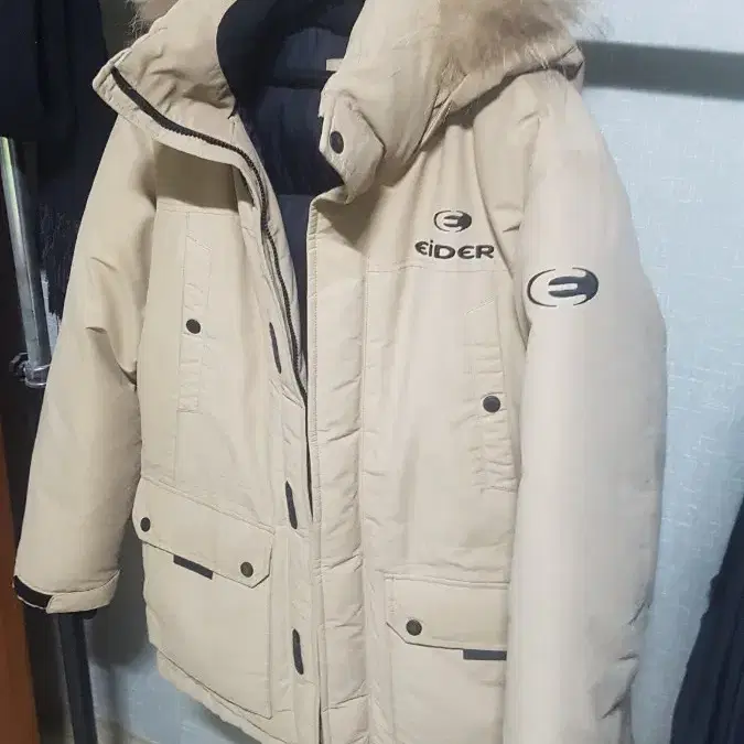 택포 95~100 A급 정품 아이더 EiDER 오리털 다운 하프패딩!