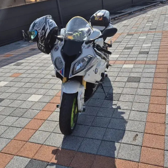 s1000rr