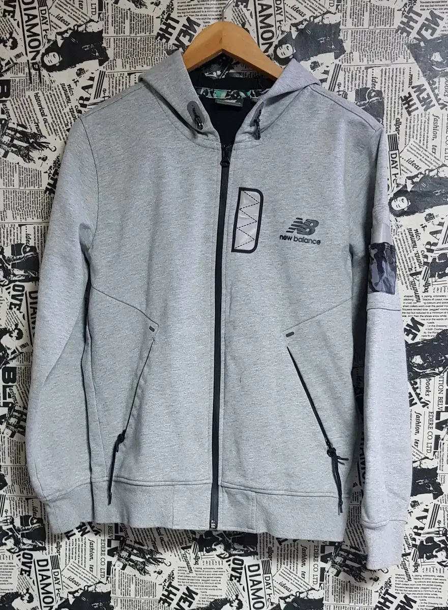 New Balance Hooded long sleeve zip-upsSize 95