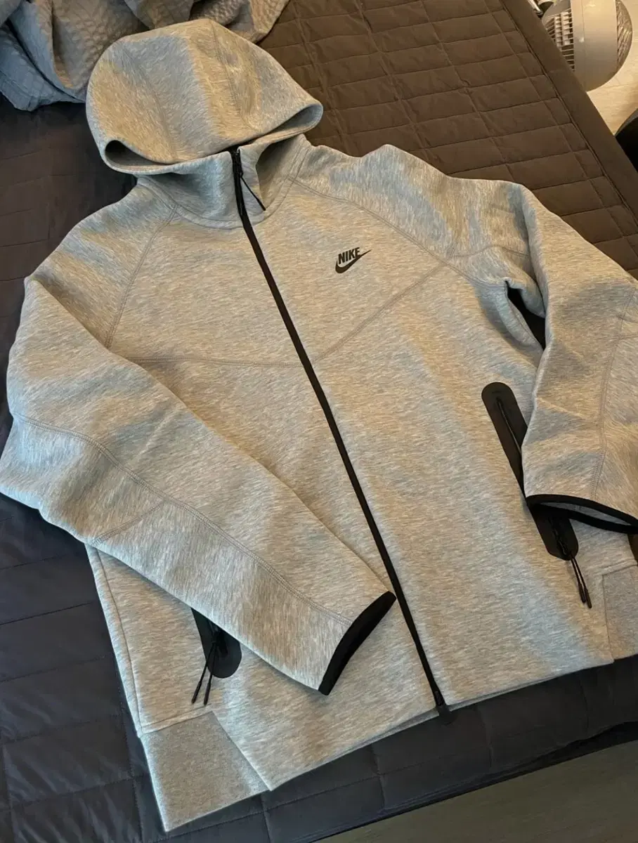 Nike Techpack Hoodie Zip Up L Grey