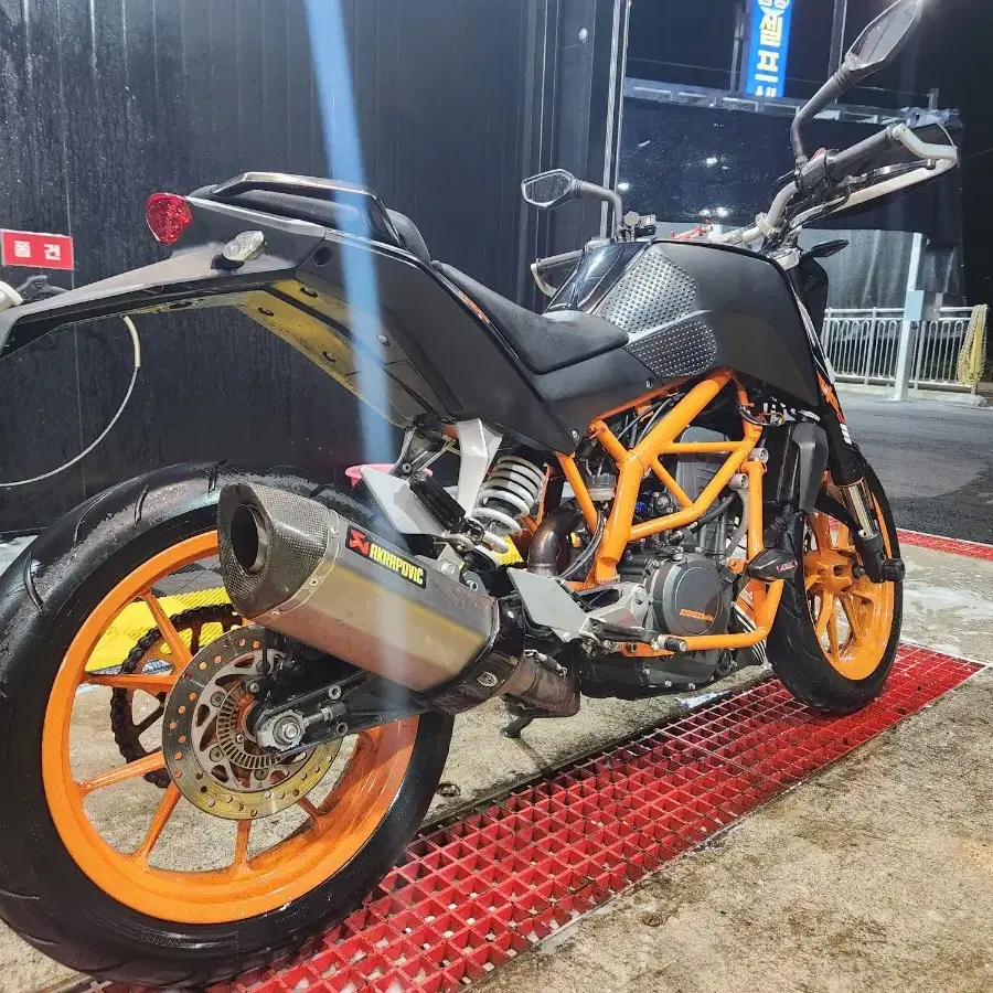 2014 KTM Duke390