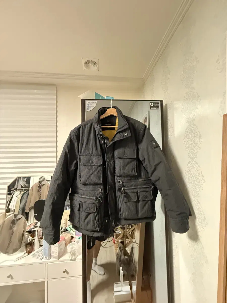 Series Istrore 22FW hunter Jacket