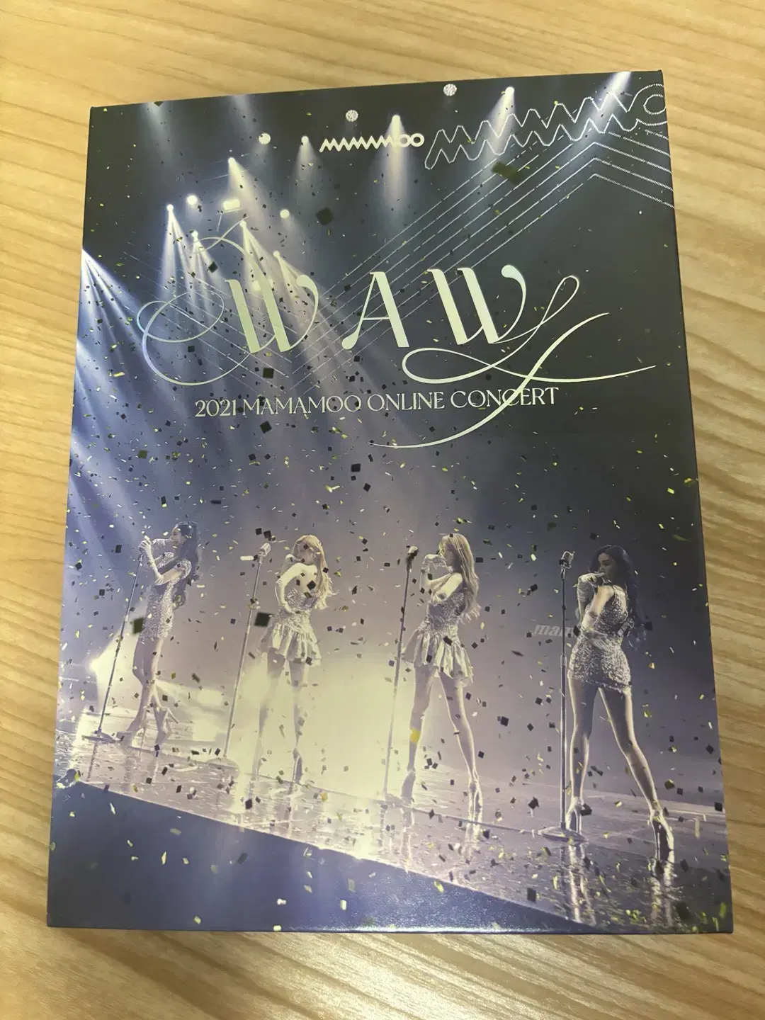 MAMAMOO 2021 WAW Concert DVD (+Pre-order Benefit Photocard)