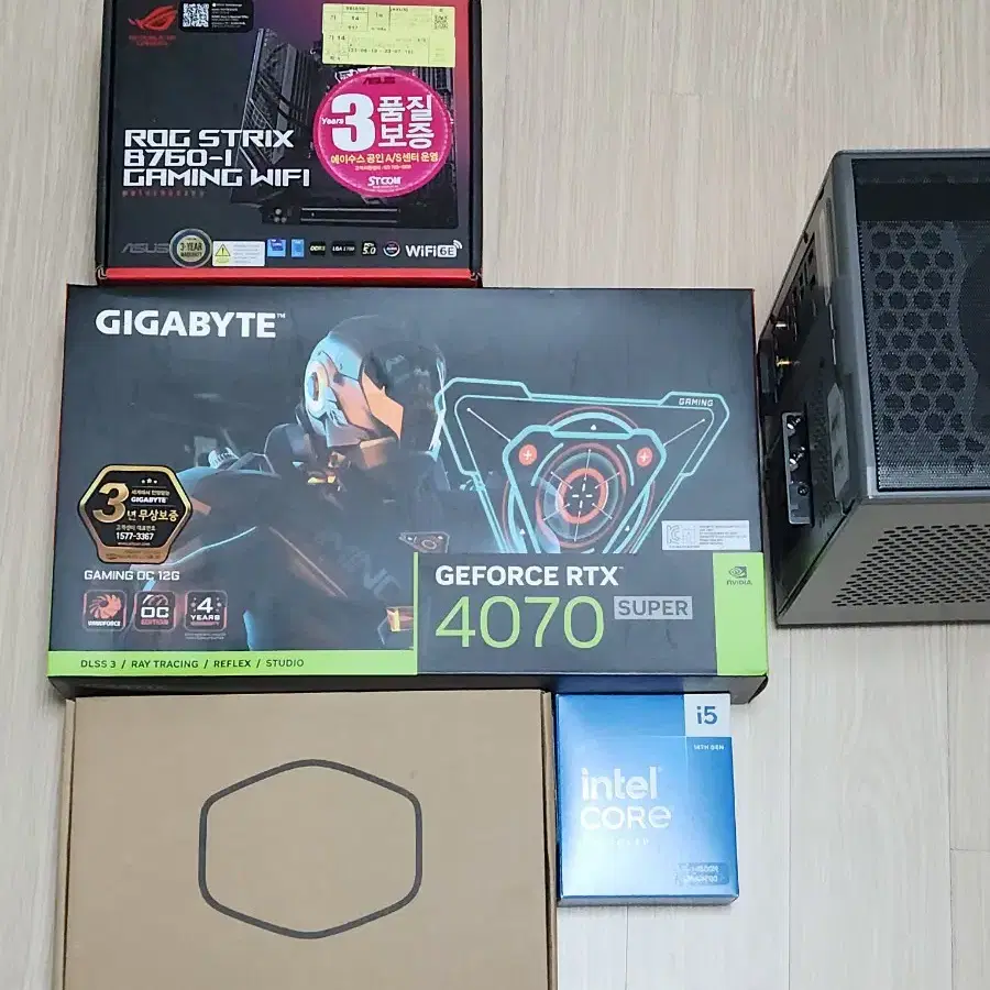 [SFF/ITX] 14600K 4070S 노루맥스