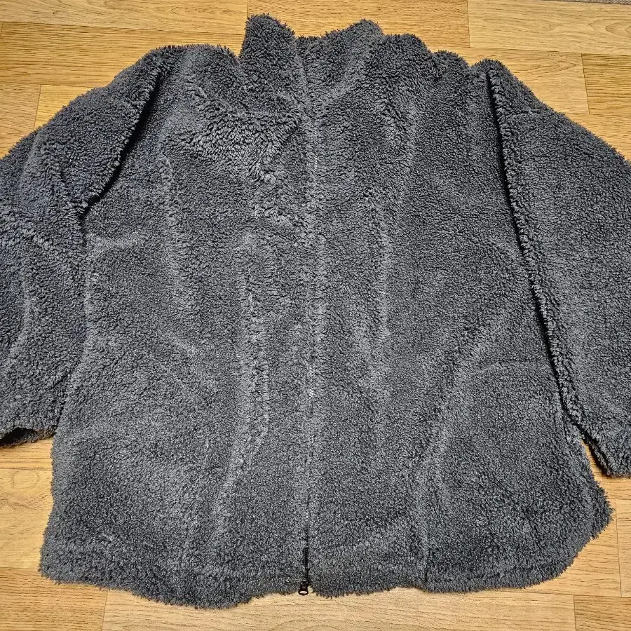 d.prique OVERSIZED SHEARLING JACKET