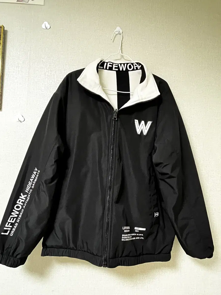 Lifeworks Fleece and windbreaker (reversible) size M