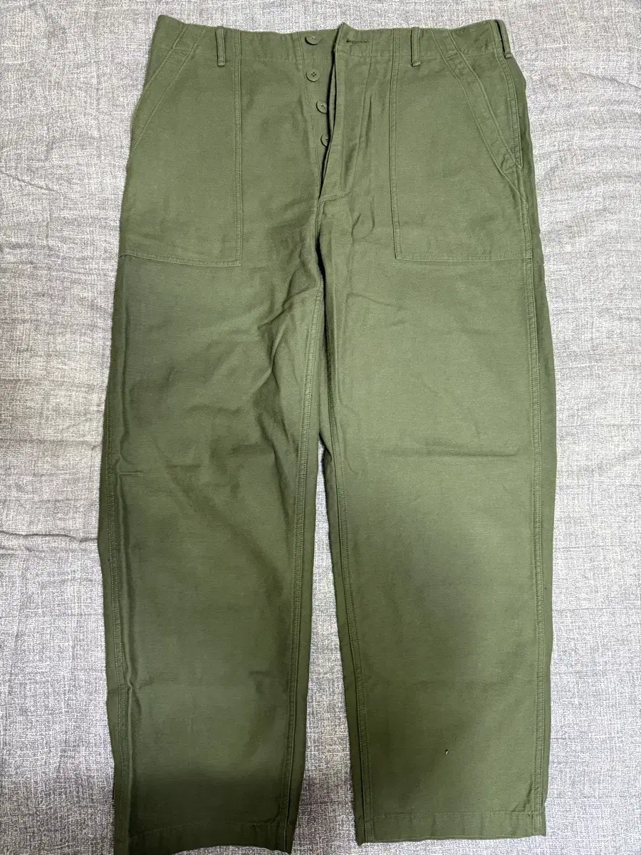 Khakis Fertig Trousers size 3