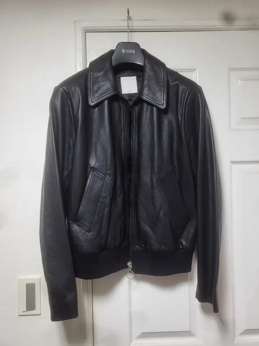 San Drohomme cowhide leather jacket