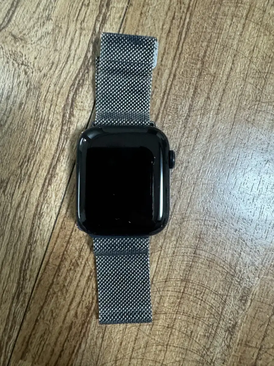 Apple Watch SE2 44mm GPS Model Sold Separately