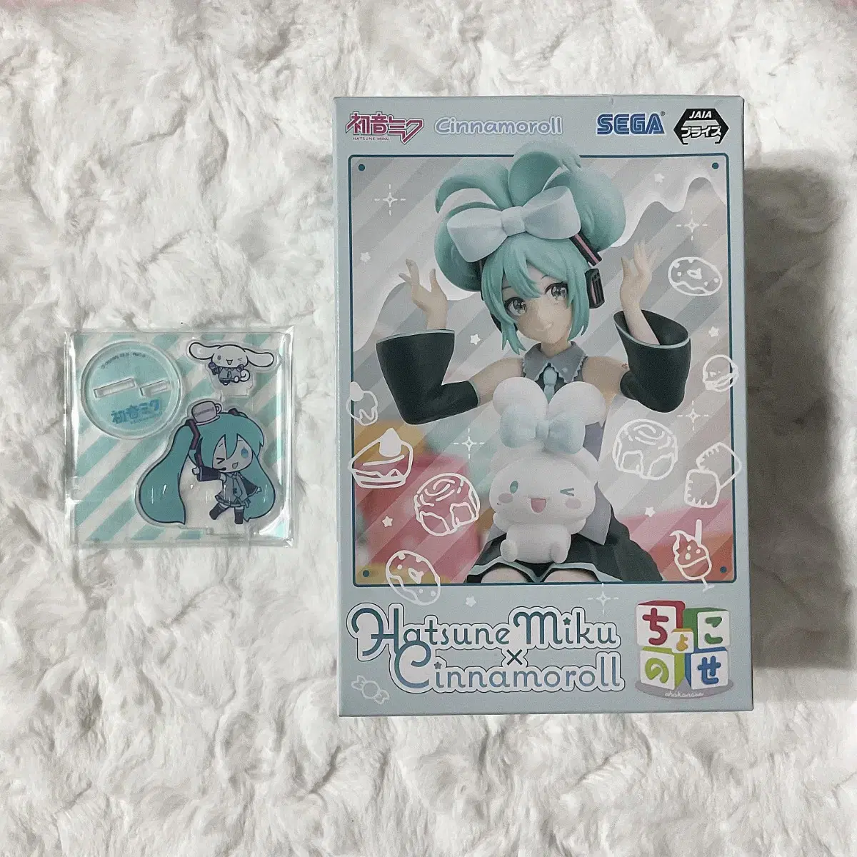 Hatsune Miku Cinnamoroll Collaboration Noodle Stopper Figures acrylic in bulk