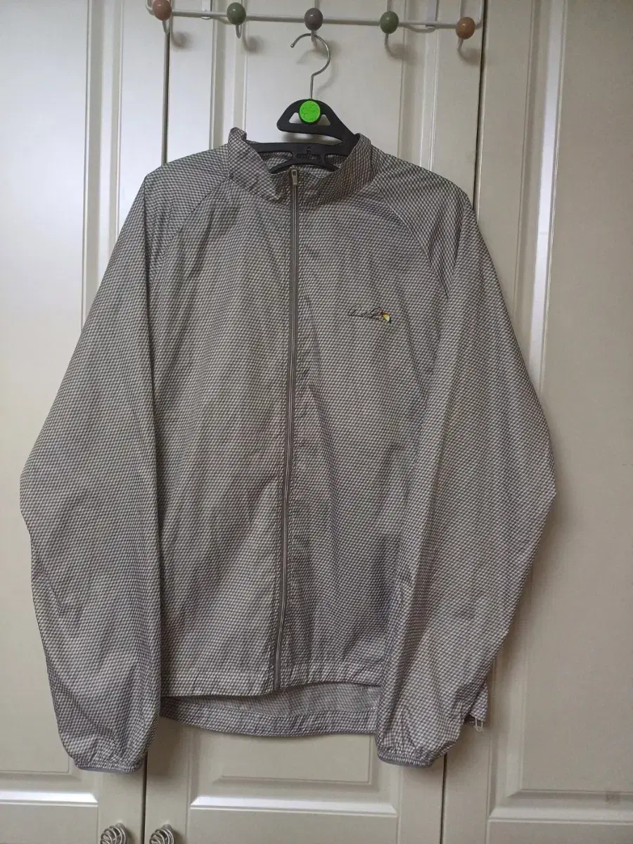 Men's Arnold Palmer Bom and LEE Yeoreum Windbreaker 105