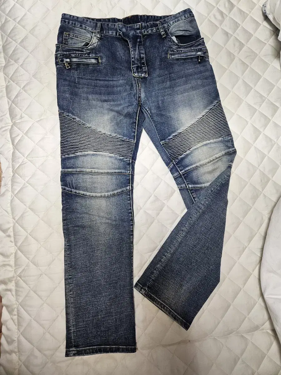 Balmain jeansSize 33