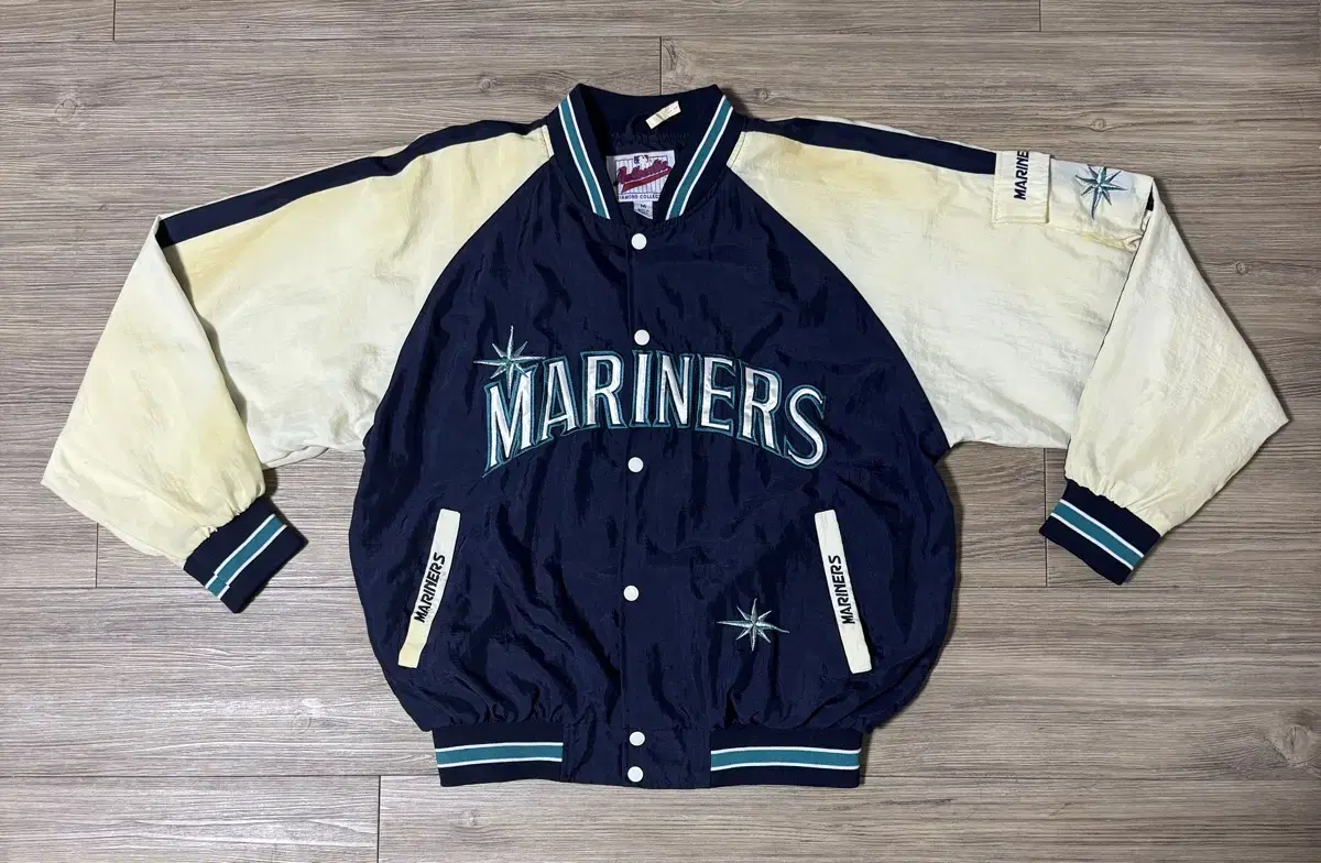 Mlb Seattle Mariners Nylon Embroidered Starfield