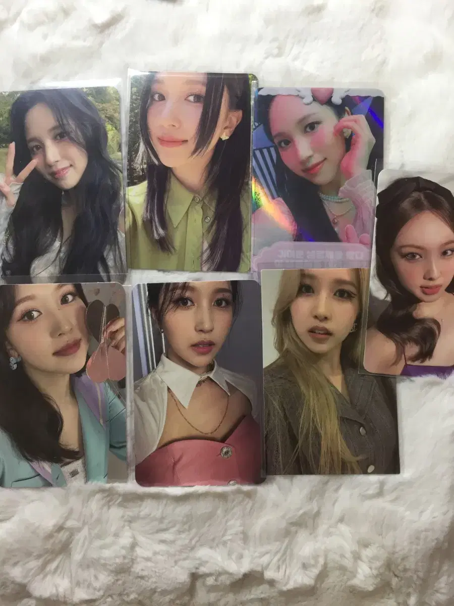 Twice Mina, nayeon photocard transfers to