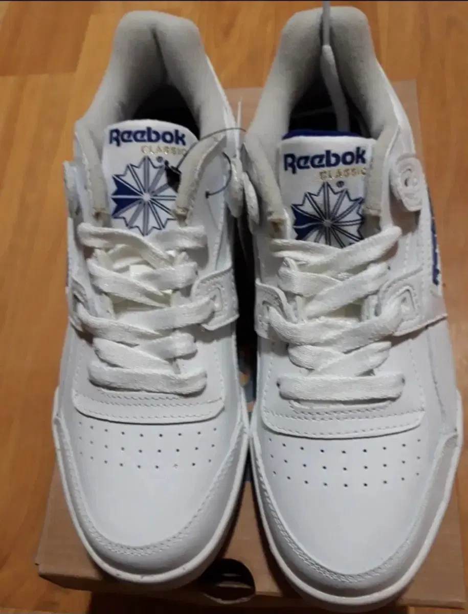 리복(Reebok)운동화(230)