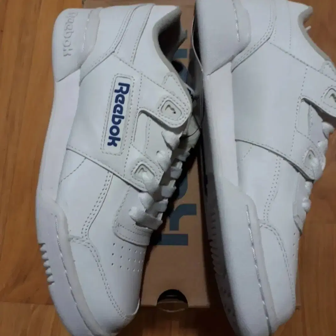 리복(Reebok)운동화(230)