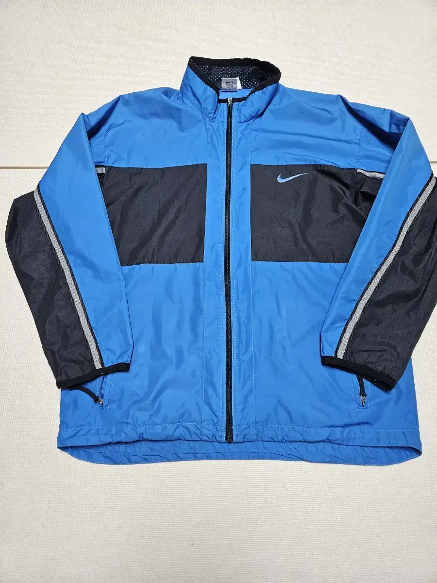 Nike ClimaFit Windproof Rain Jacket 110 XL Running Football