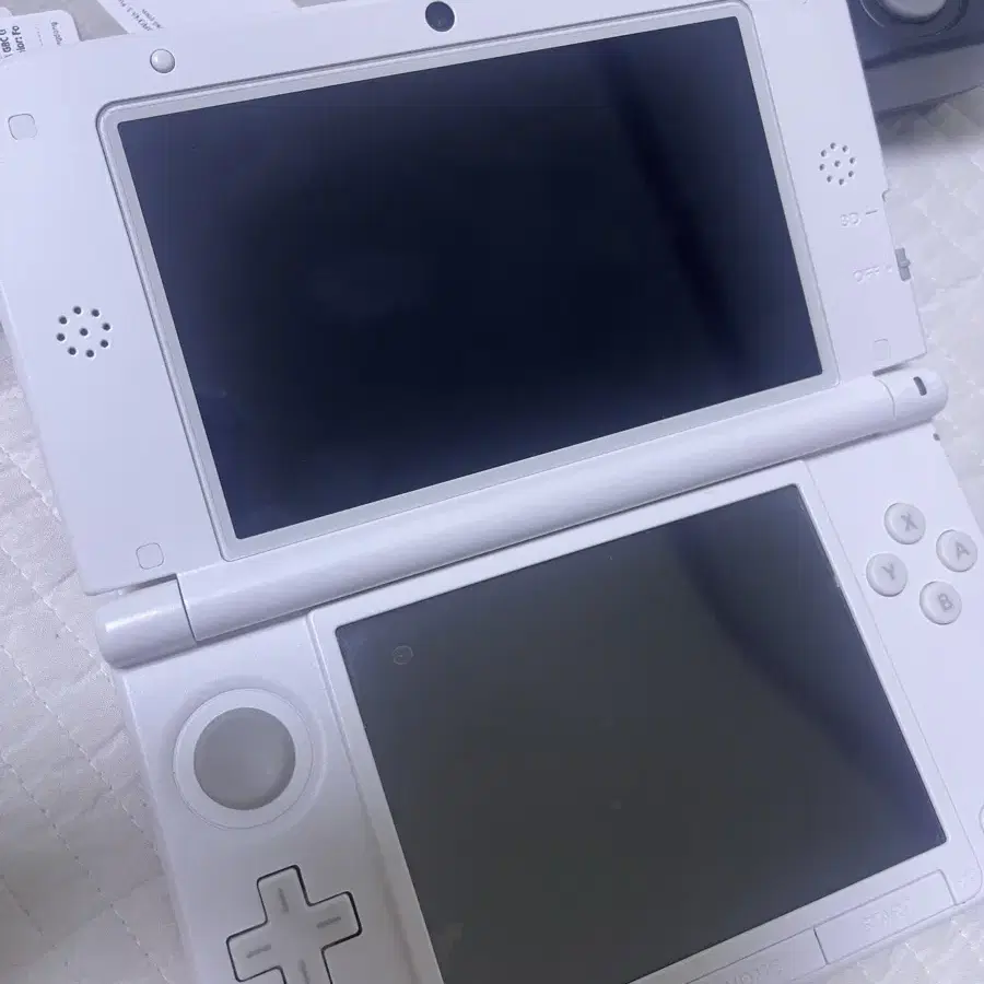 최상품s급 풀구성 닌텐도 3ds xl 일본판 핑크+액정필름+케이스+조이콘