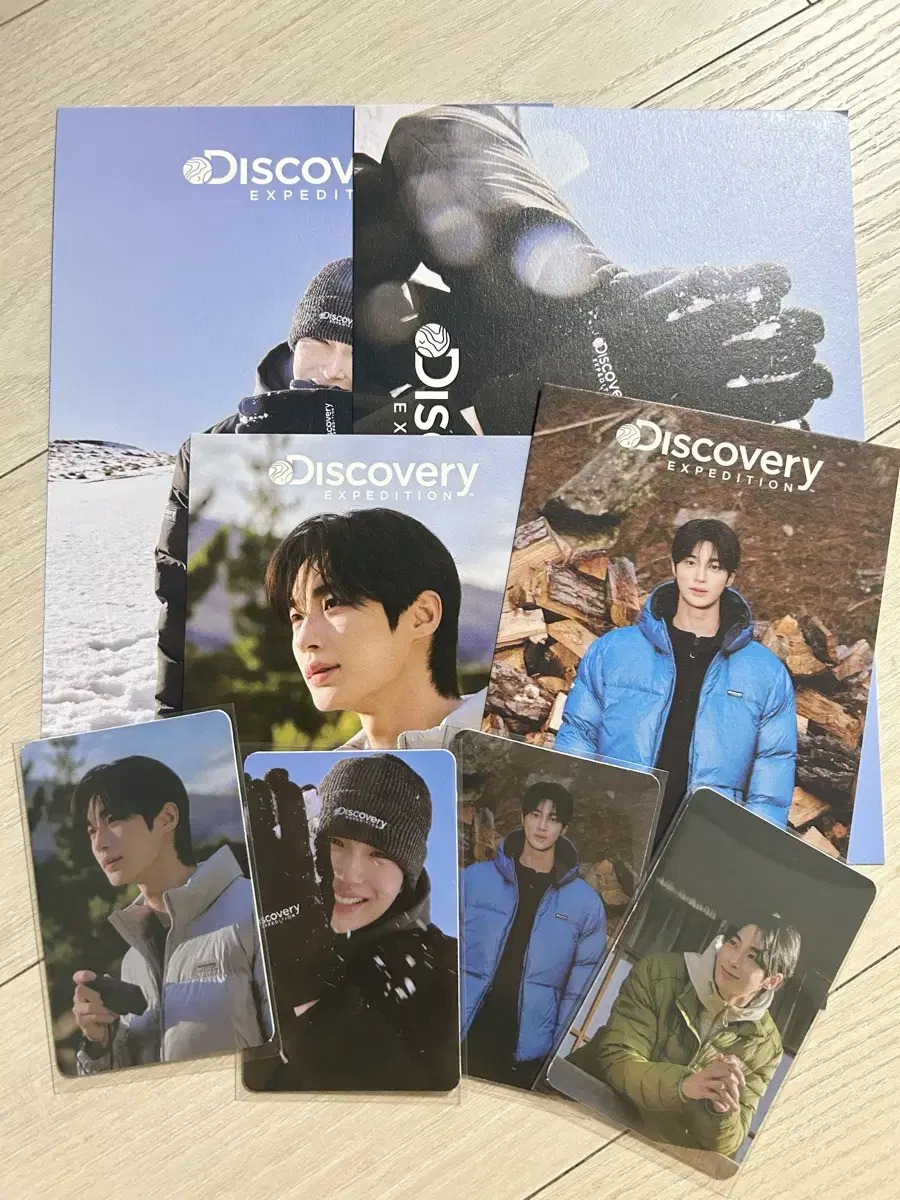 Wooseok Byun Discovery photocard postcard