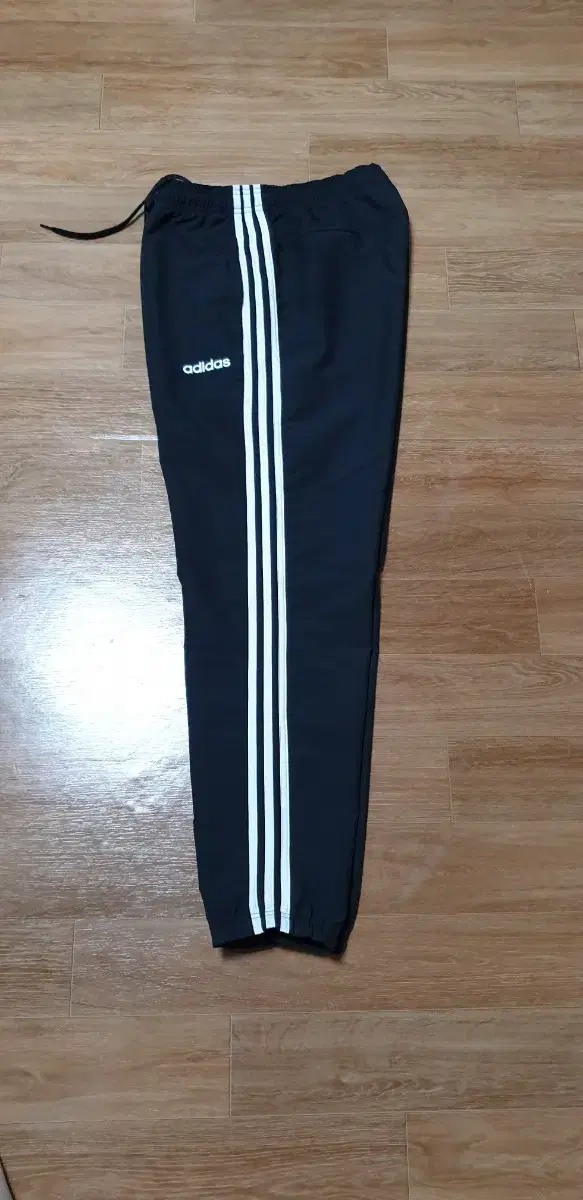 M.34) Adidas Men's Pants,Adidas Essential3S Chuu Running