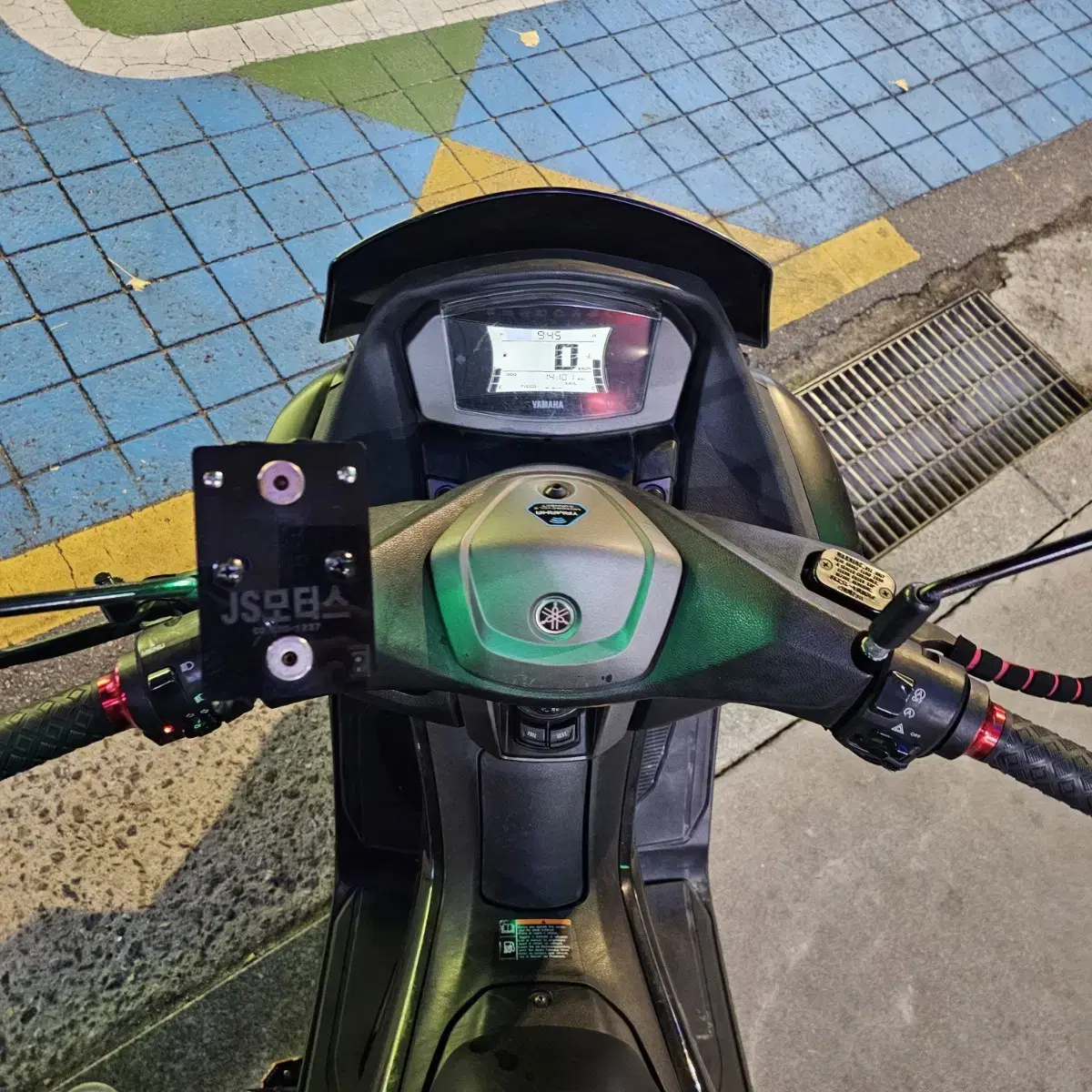 Nmax125 23년식 14000km 신차급 285만원 싸게 판매합니다!