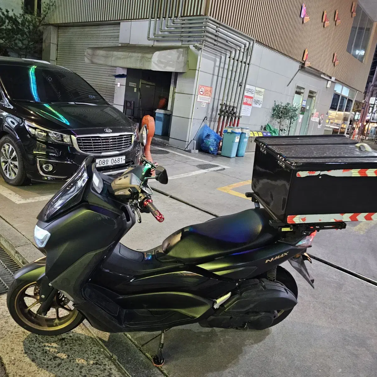 Nmax125 23년식 14000km 신차급 285만원 싸게 판매합니다!