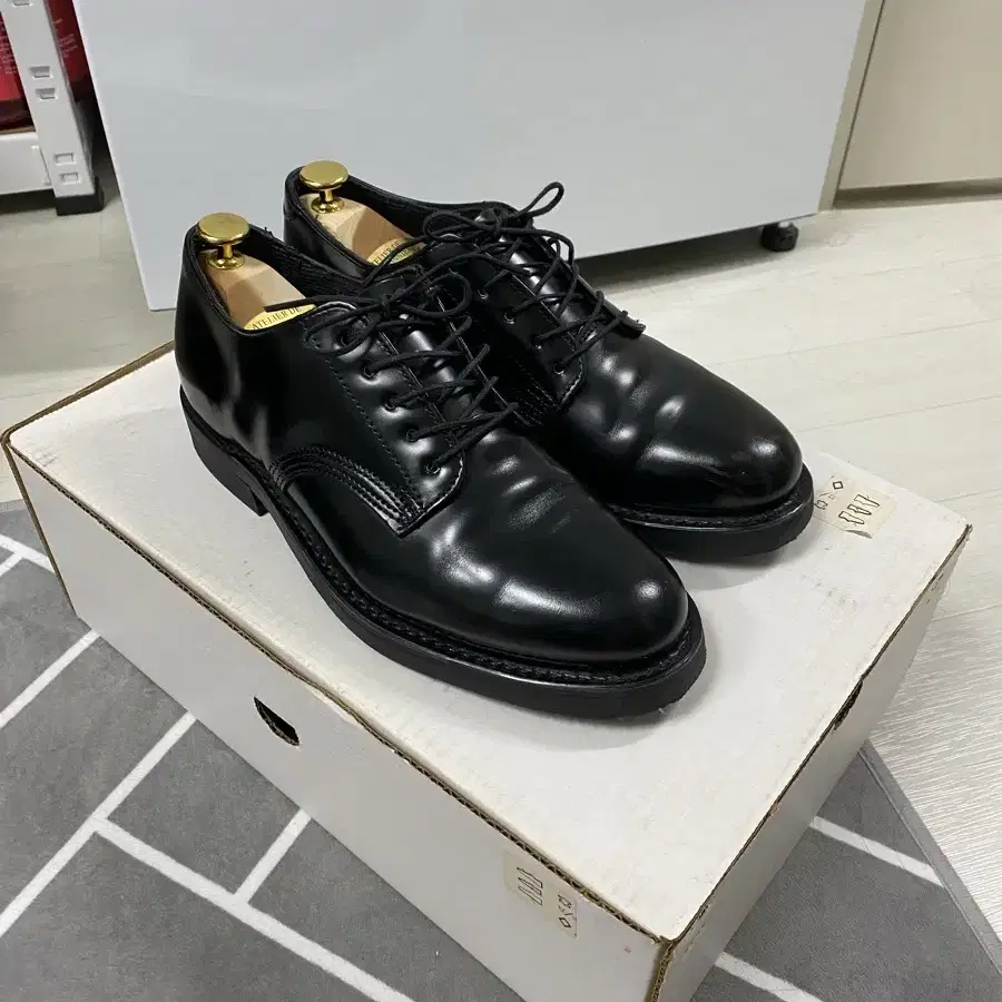 APC postman shoes 구두 (size 250)