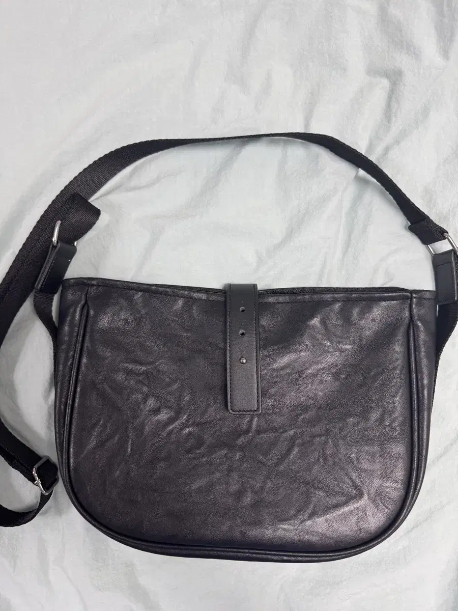 해칭룸 Wavy Bag Mini Vegan Leather Black