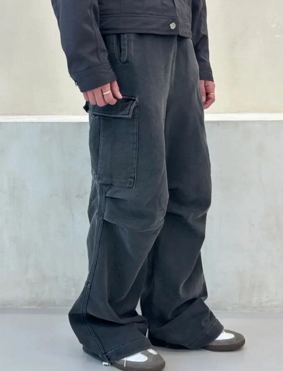 Men's New SENCI Cargo Sweatpants Charcoal