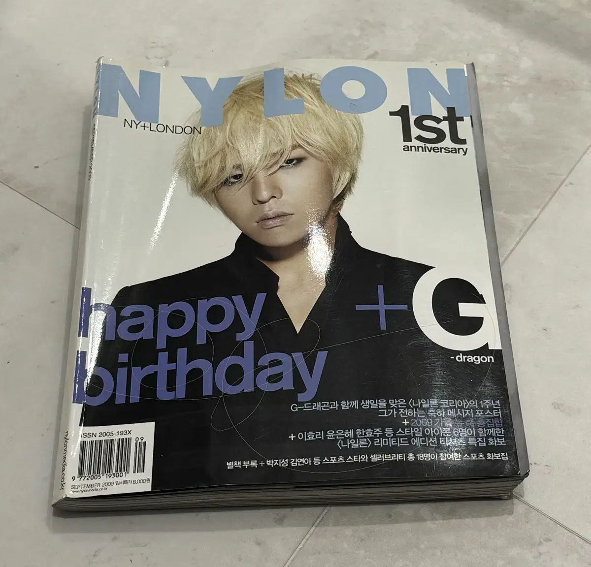 Giddy G-Dragon on the cover of Nylon magazine's September 2009 issue.