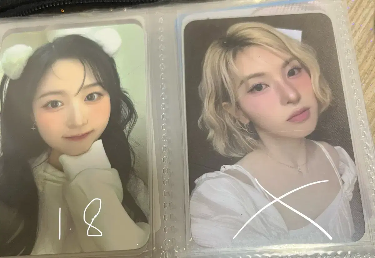 NMIXX haewon bae Moonlight Angel unreleased photocard (Haewon left)