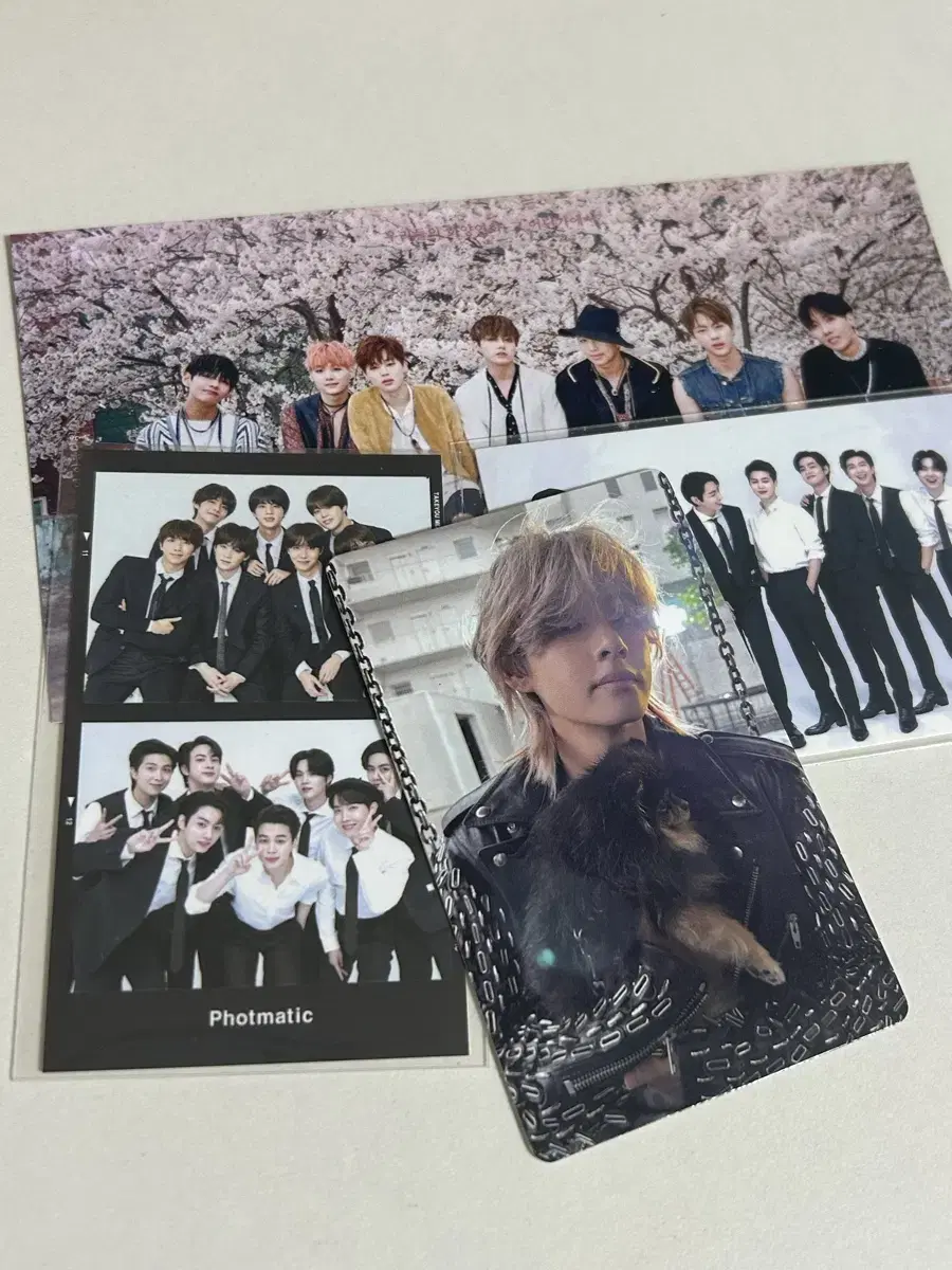 bangtan v kim taehyung layover weverse pre-order benefit photocard wts