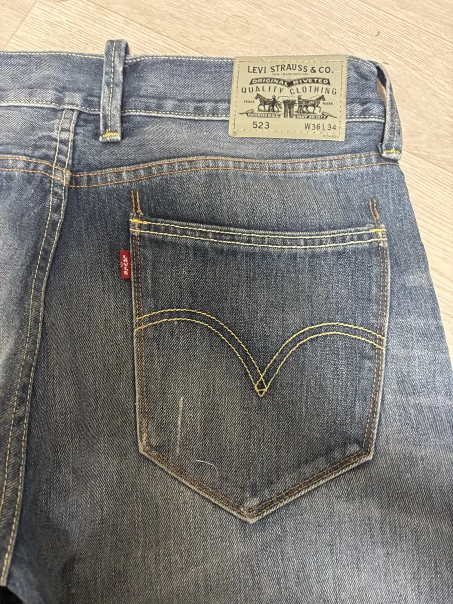 Levi's 523