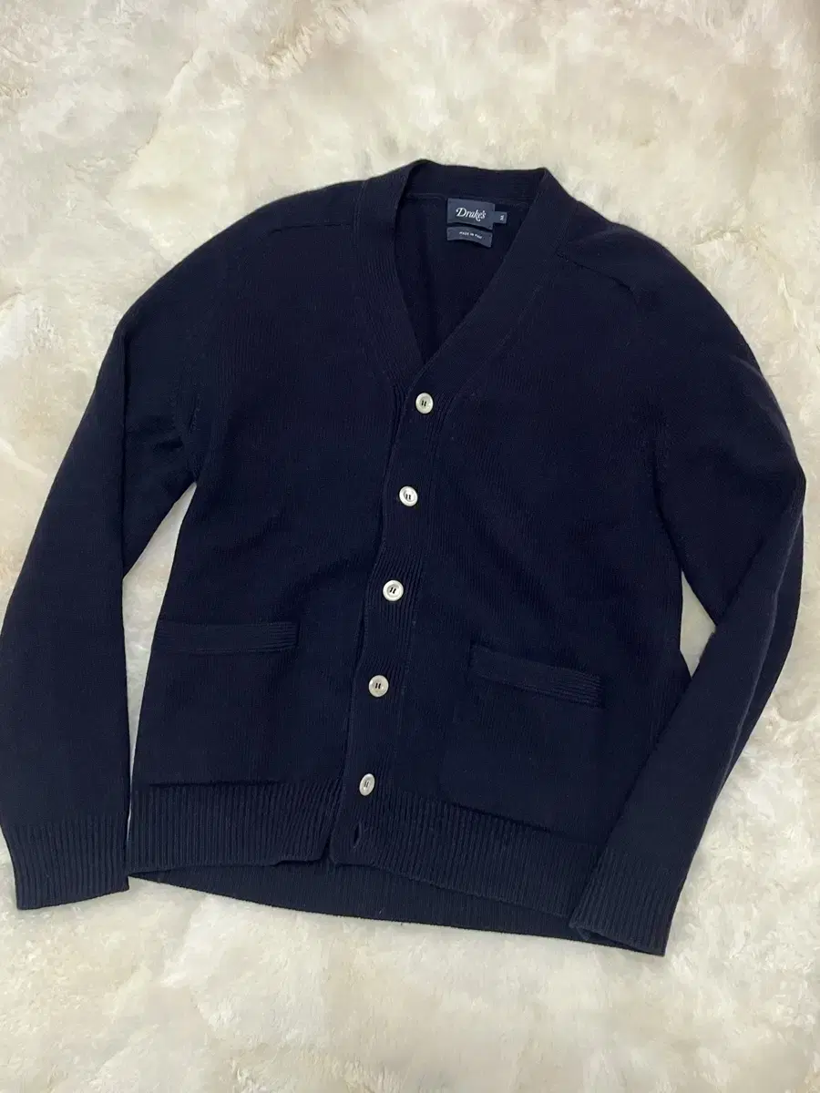 Drexel Lambswool 6-button cardigan M size